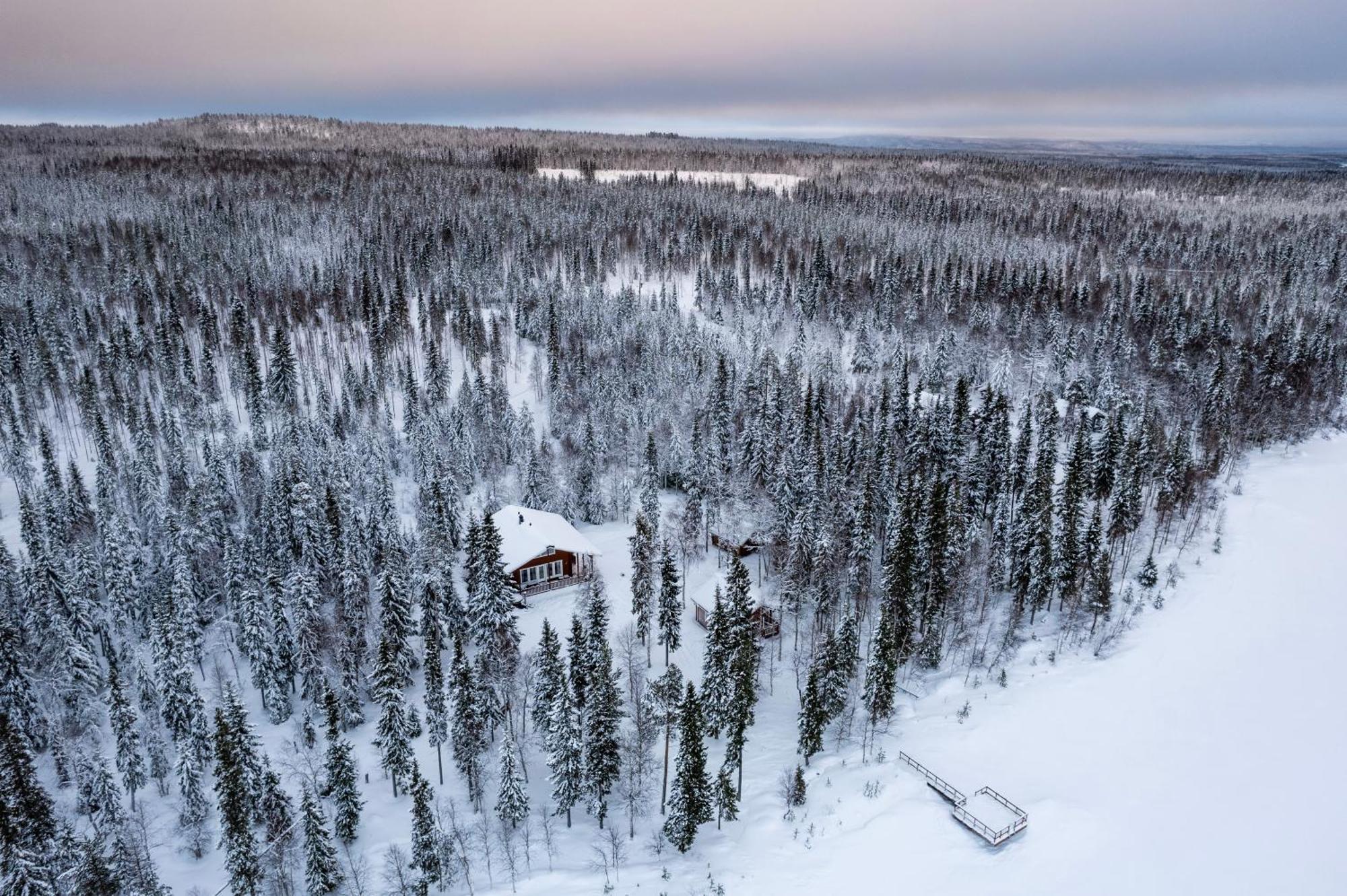 فندق Napapiirin Jaervilomat Luukonniemi المظهر الخارجي الصورة